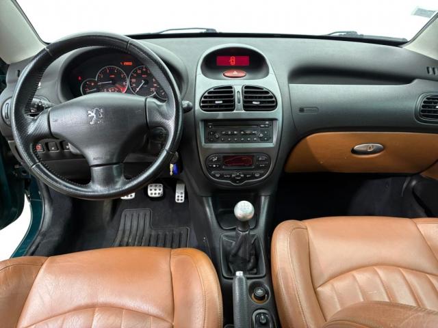 Peugeot 206 Cc image 2