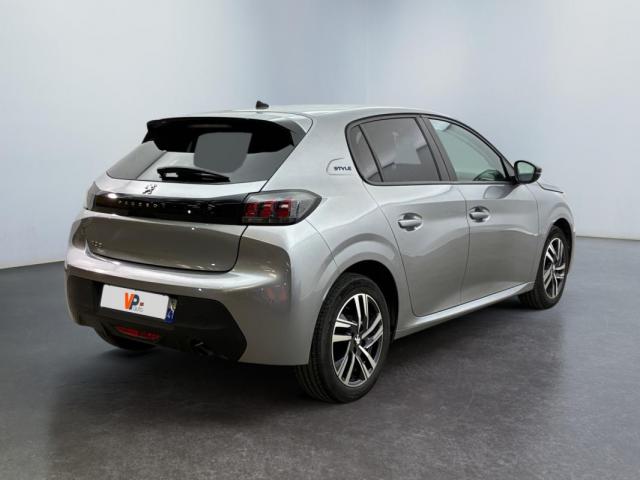 Peugeot 208 image 1