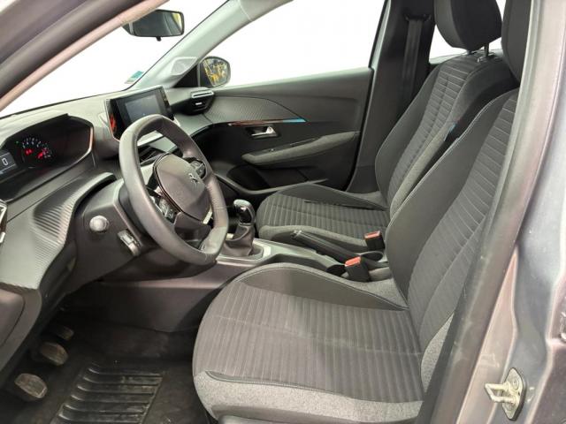 Peugeot 208 image 7