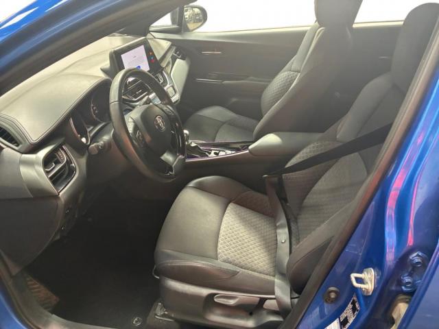 Toyota C-Hr image 7