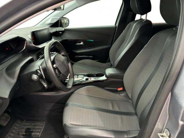 Peugeot 208 image 7