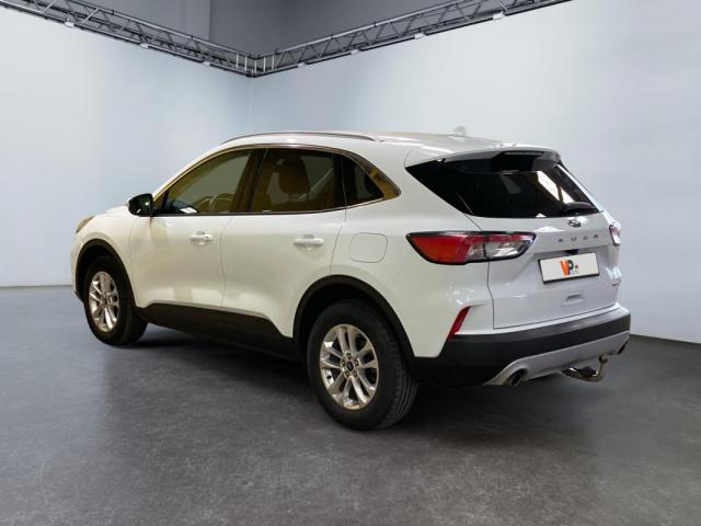 Ford Kuga image 2