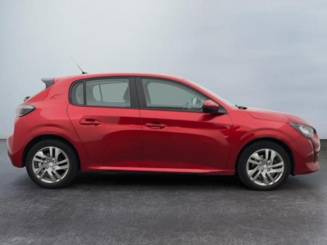 Peugeot 208 image 9