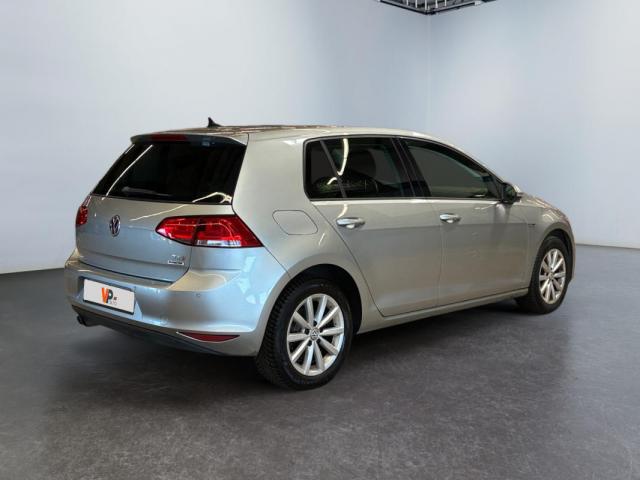 Volkswagen Golf image 6