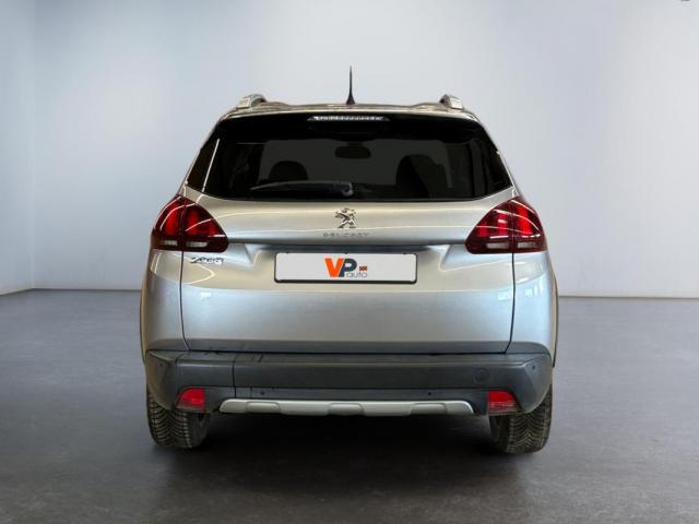 Peugeot 2008 image 3