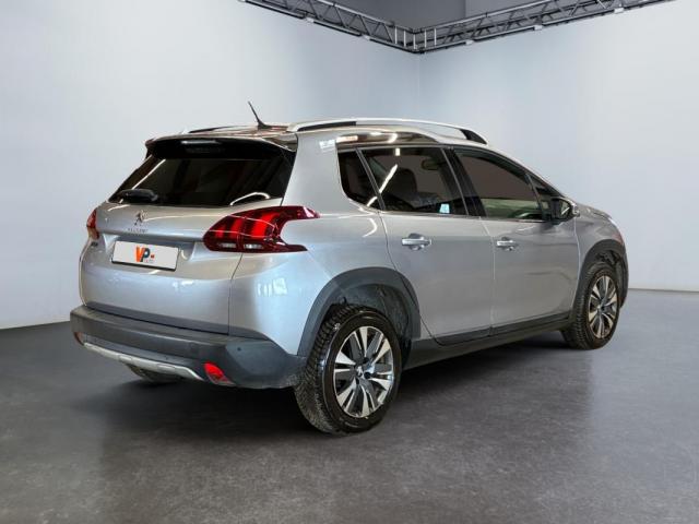 Peugeot 2008 image 6