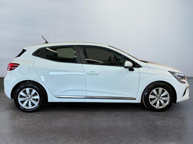 Renault Clio image 9