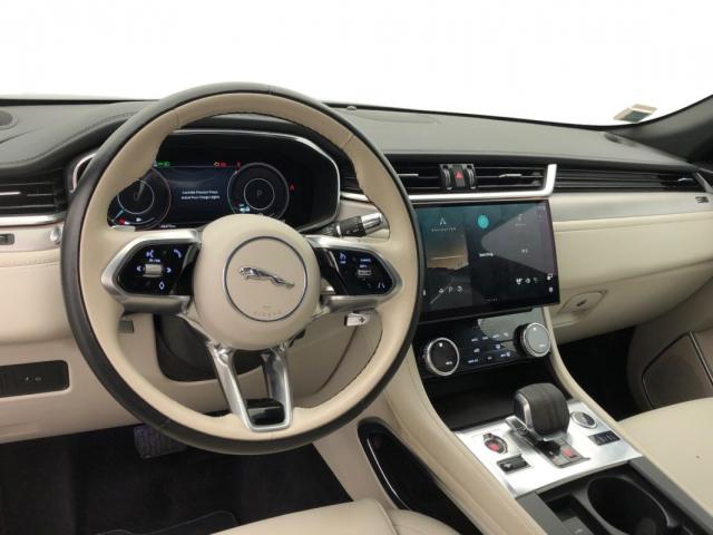 Jaguar F-Pace image 6