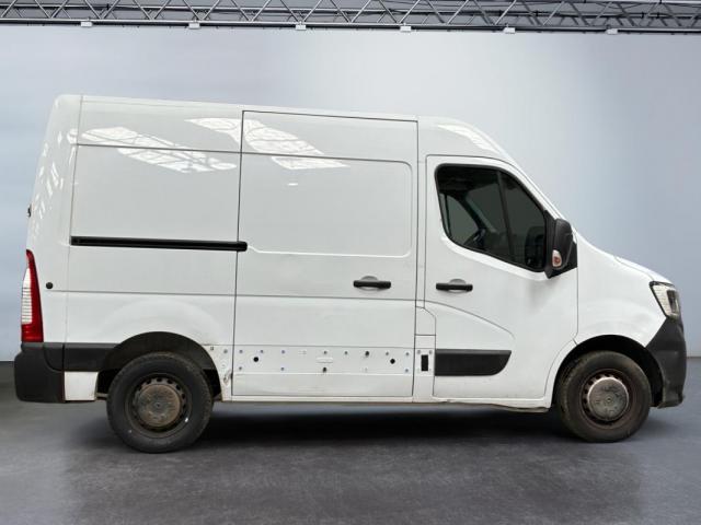 Renault Master image 2