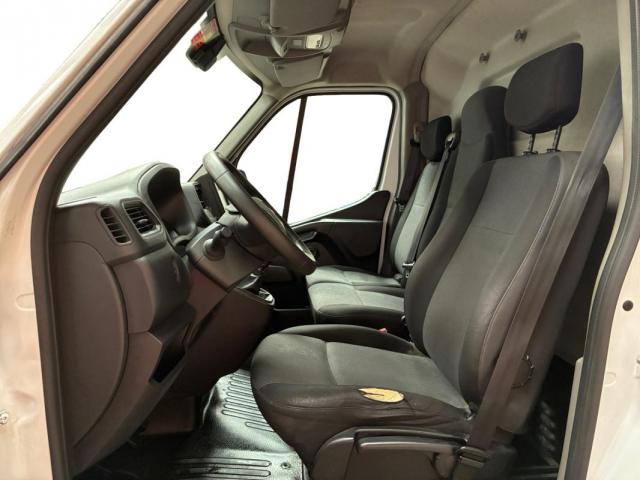 Renault Master image 6