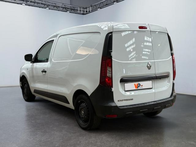 Renault Express Van image 3