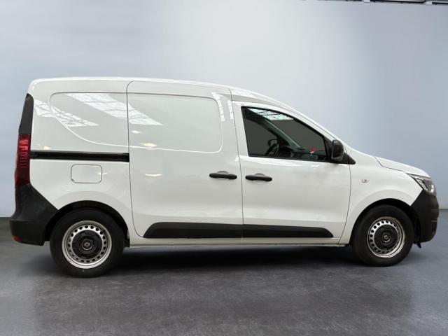 Renault Express Van image 9