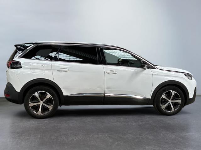 Peugeot 5008 image 4