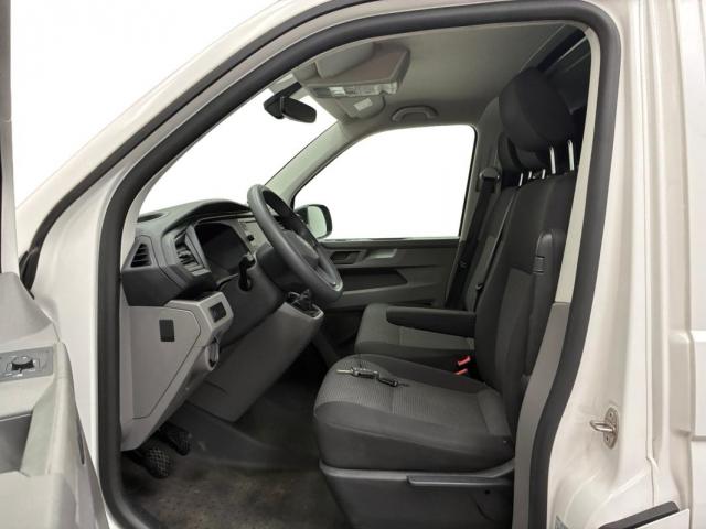 Volkswagen Transporter image 4
