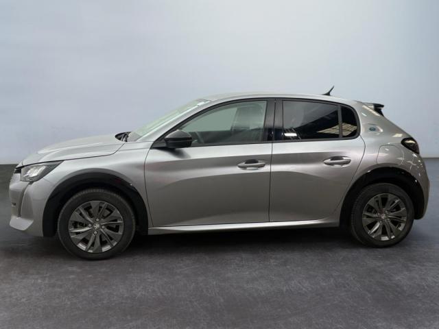 Peugeot 208 image 7