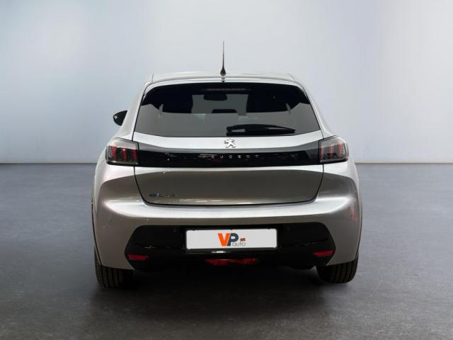 Peugeot 208 image 3