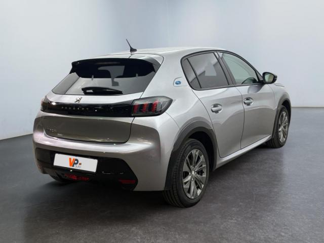 Peugeot 208 image 6