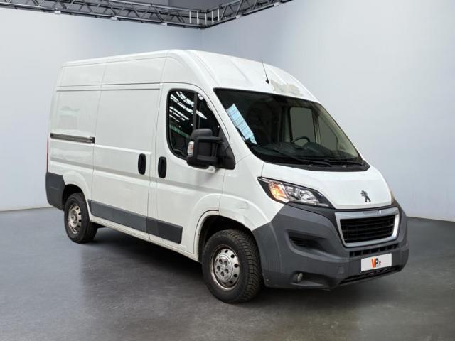 Peugeot Boxer image 2