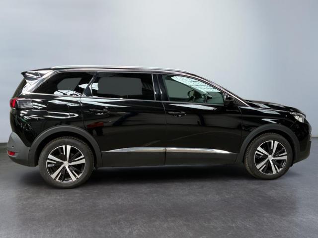 Peugeot 5008 image 9