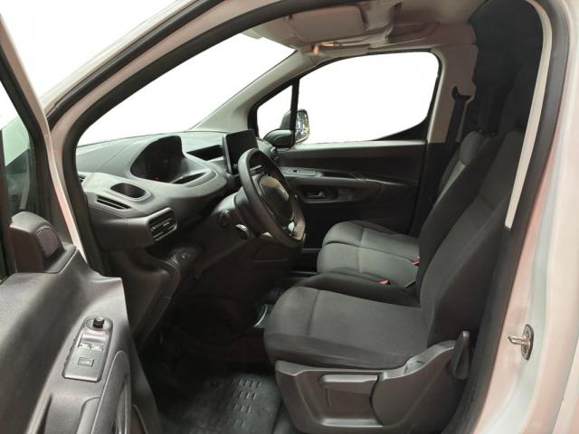 Peugeot Partner image 2
