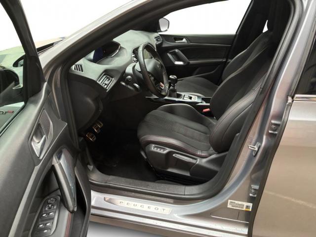 Peugeot 308 image 2