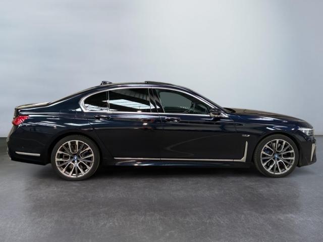 Bmw Série 7 image 8