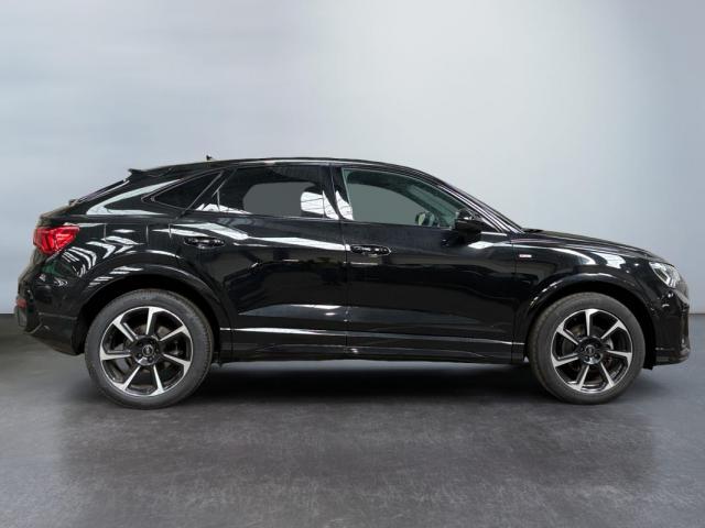 Audi Q3 Sportback image 9