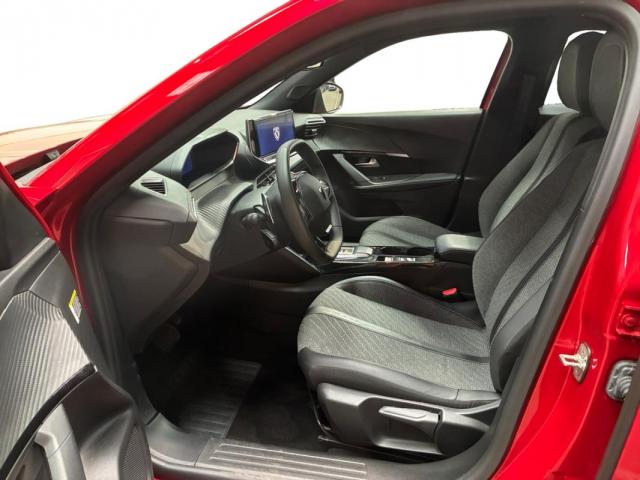 Peugeot 2008 image 3