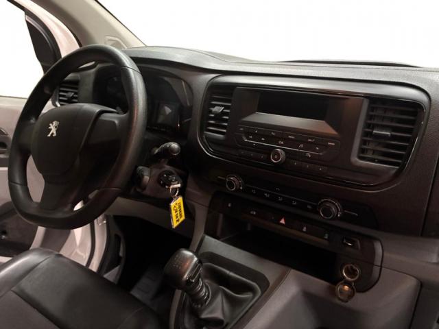 Peugeot Expert image 2