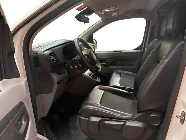 Peugeot Expert image 1