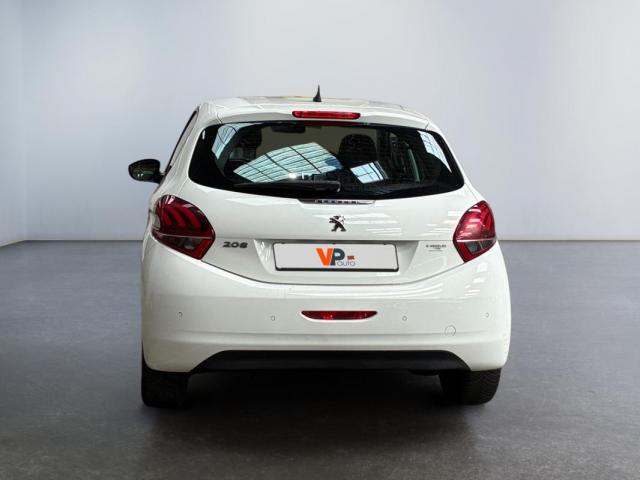 Peugeot 208 image 2
