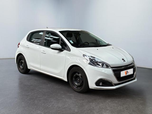 Peugeot 208 image 1