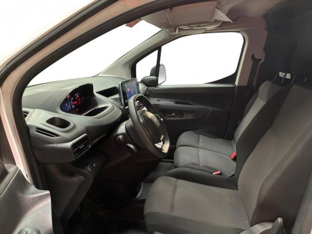 Peugeot Partner image 2