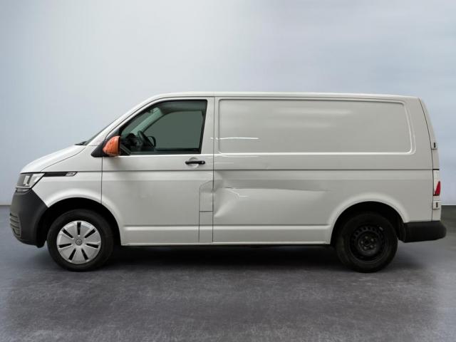 Volkswagen Transporter image 2