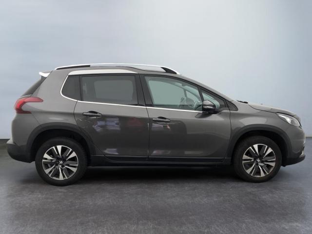 Peugeot 2008 image 2