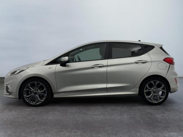 Ford Fiesta image 9