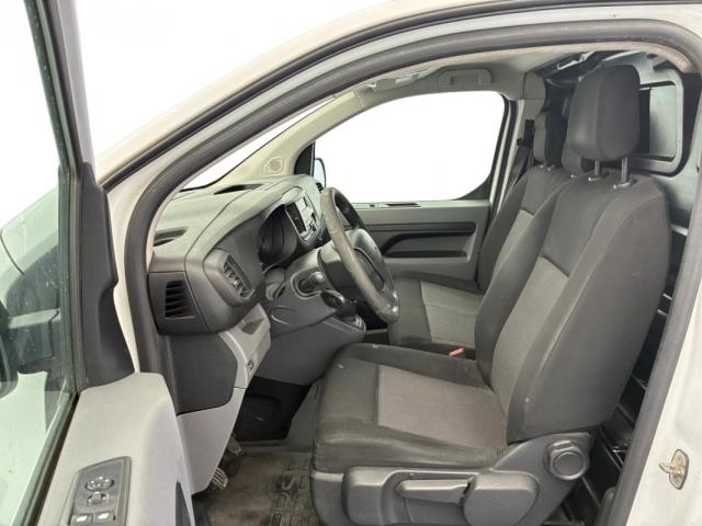Citroen Jumpy image 2