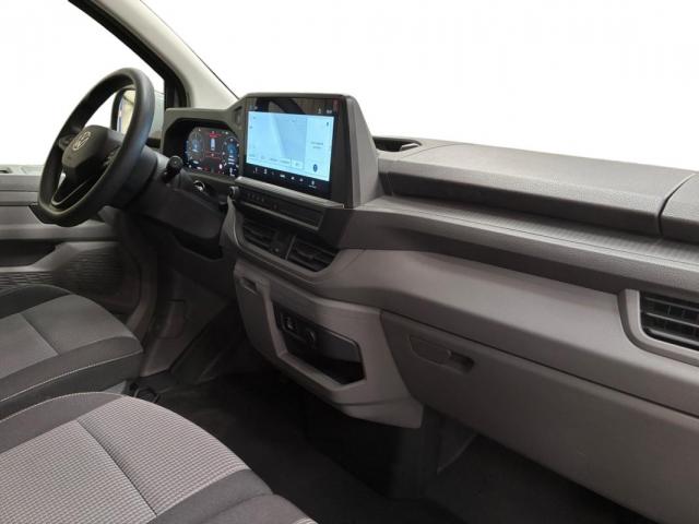 Volkswagen Transporter image 2