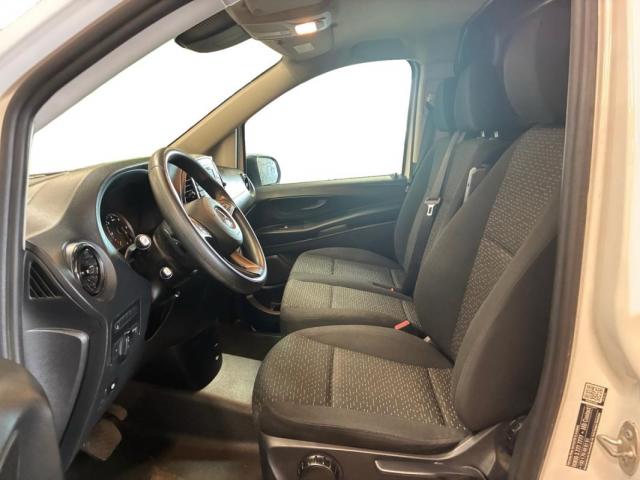 Mercedes Benz Vito image 5