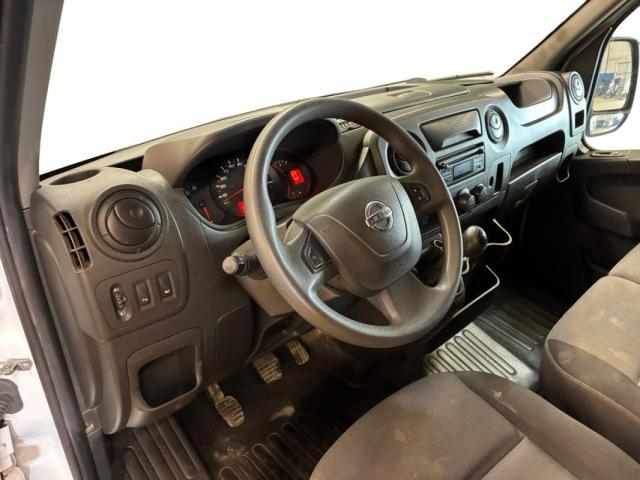 Nissan Nv400 image 6