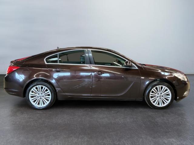 Opel Insignia image 1