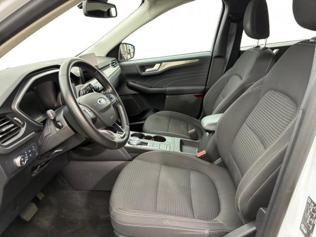 Ford Kuga image 4