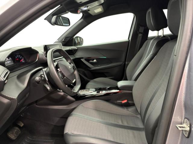 Peugeot 2008 image 3