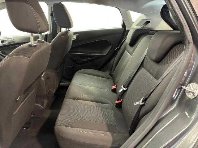Ford Fiesta image 6