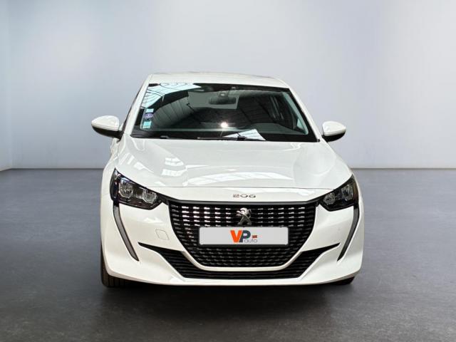 Peugeot 208 image 9