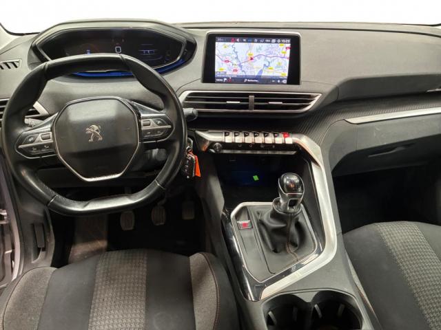 Peugeot 3008 image 1