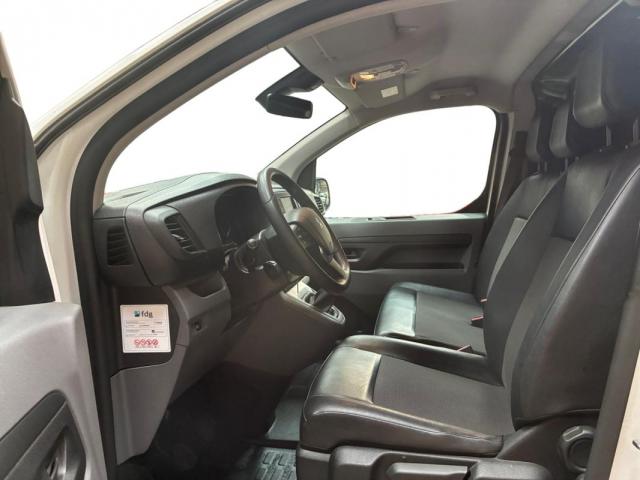 Peugeot Expert image 2