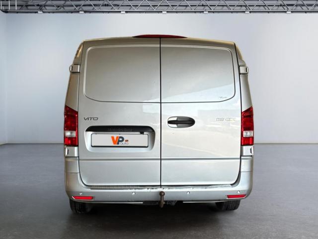 Mercedes Benz Vito image 2