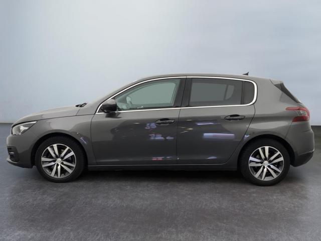 Peugeot 308 image 1