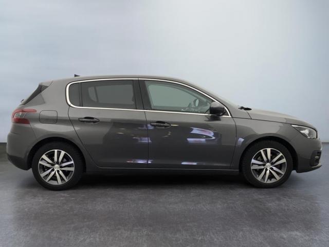 Peugeot 308 image 8